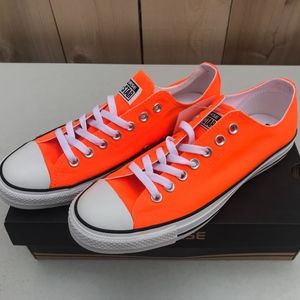 Converse- Orange